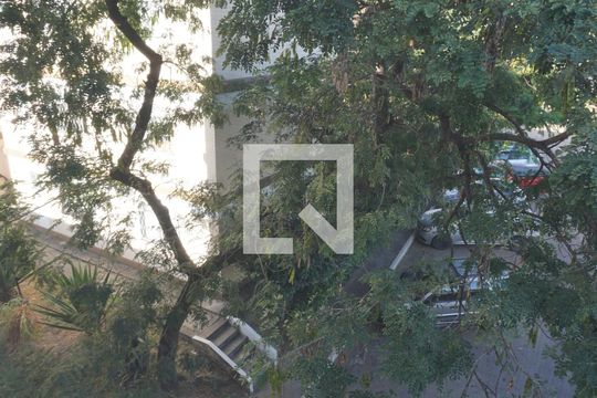 Vista do quarto 2 de apartamento à venda com 2 quartos, 58m² em Santa Amélia, Belo Horizonte