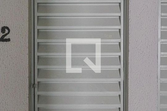 Garagem de apartamento para alugar com 2 quartos, 52m² em Ana Lúcia, Sabará