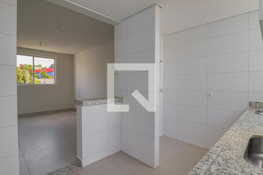 Cozinha e Área de Serviço de apartamento para alugar com 2 quartos, 52m² em Ana Lúcia, Sabará