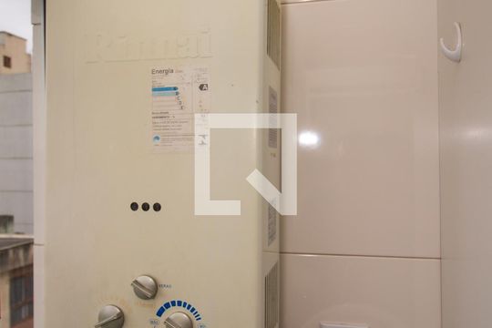Cozinha e Área de Serviço de apartamento para alugar com 2 quartos, 64m² em Centro Histórico, Porto Alegre