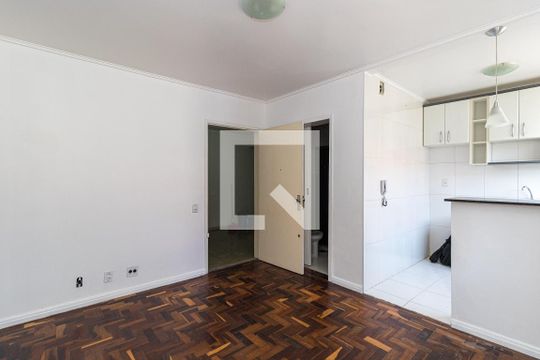 Sala de apartamento à venda com 1 quarto, 34m² em Passo da Areia, Porto Alegre