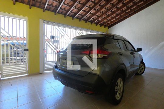 Garagem de casa à venda com 3 quartos, 200m² em Vila São João, Guarulhos