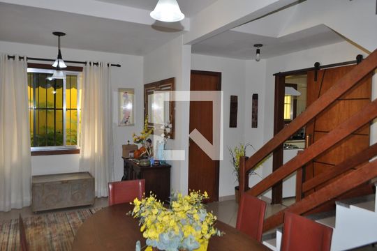 Sala de casa à venda com 3 quartos, 184m² em Anil, Rio de Janeiro