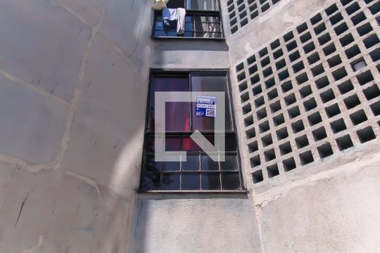 Placa de apartamento à venda com 2 quartos, 56m² em Canindé, São Paulo