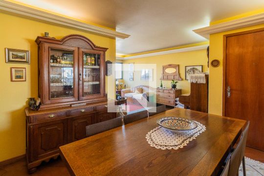 Sala de apartamento à venda com 3 quartos, 103m² em Sumaré, São Paulo