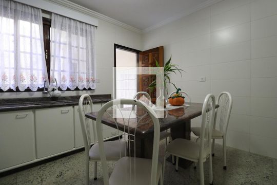 Cozinha de casa à venda com 3 quartos, 150m² em Jardim Las Vegas, Guarulhos