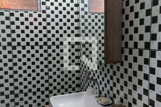 Lavabo   de casa à venda com 2 quartos, 225m² em Jardim Julieta, São Paulo