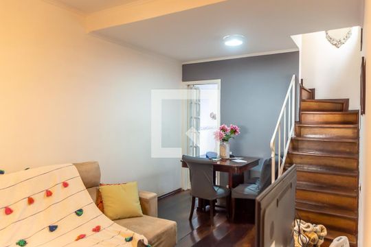 Sala de casa para alugar com 4 quartos, 120m² em Jardim Wallace Simonsen, São Bernardo do Campo