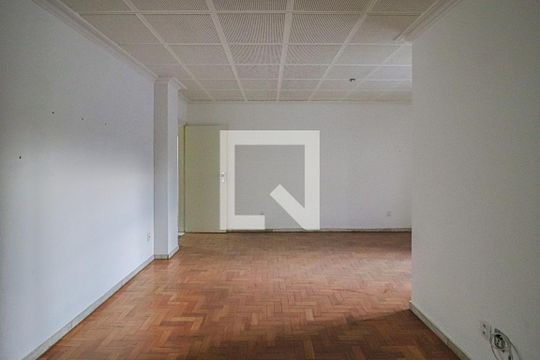 Apartamento para alugar com 3 quartos, 120m² em Centro, Belo Horizonte