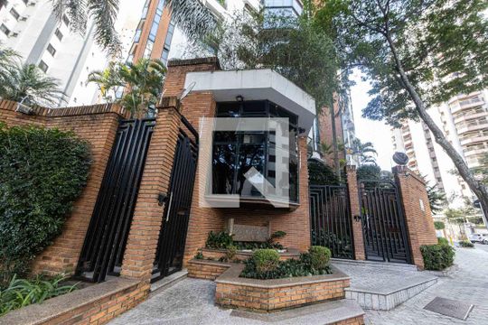 Fachada de apartamento para alugar com 3 quartos, 310m² em Vila Regente Feijó, São Paulo