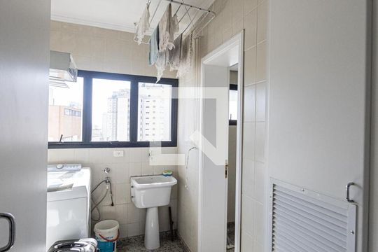 Área de Serviço de apartamento para alugar com 3 quartos, 310m² em Vila Regente Feijó, São Paulo