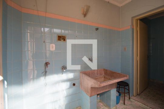 Lavanderia de casa para alugar com 3 quartos, 155m² em Jardim Piratininga, São Paulo