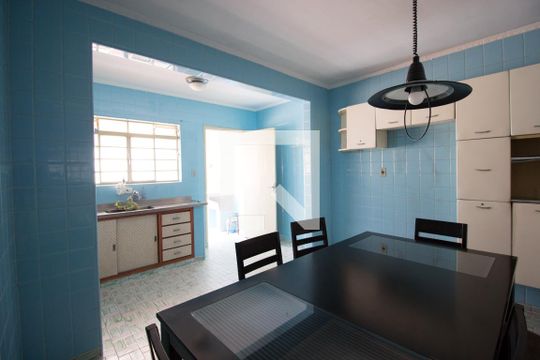 Cozinha de casa para alugar com 3 quartos, 155m² em Jardim Piratininga, São Paulo