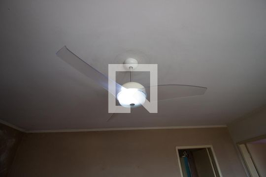 Sala de casa para alugar com 3 quartos, 155m² em Jardim Piratininga, São Paulo