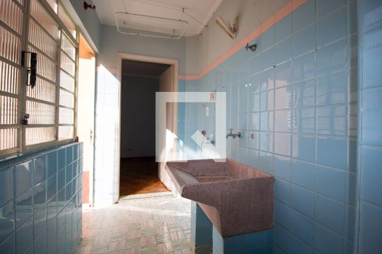 Lavanderia de casa para alugar com 3 quartos, 155m² em Jardim Piratininga, São Paulo