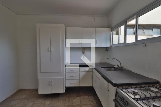 Cozinha de apartamento à venda com 3 quartos, 150m² em Pinheiros, São Paulo