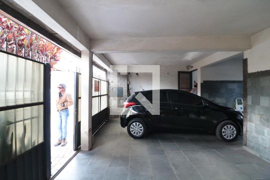 Garagem de casa à venda com 3 quartos, 350m² em Vila Matilde, São Paulo