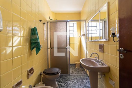 Banheiro Social 1 de casa à venda com 2 quartos, 148m² em Jardim Patente Novo , São Paulo