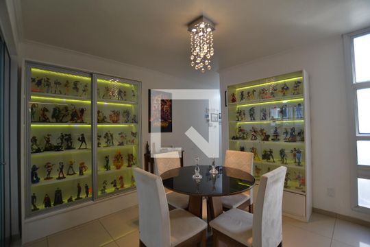 Sala de apartamento à venda com 1 quarto, 74m² em Centro Histórico, Porto Alegre