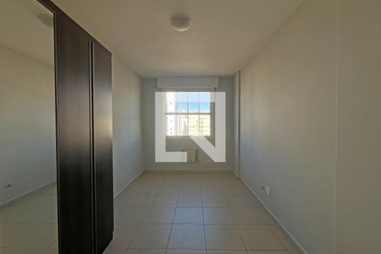 Quarto 1 de apartamento para alugar com 2 quartos, 129m² em Ponta da Praia, Santos