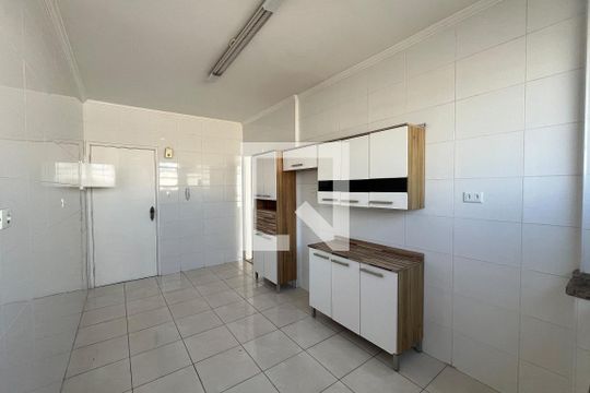 Cozinha de apartamento para alugar com 2 quartos, 129m² em Ponta da Praia, Santos