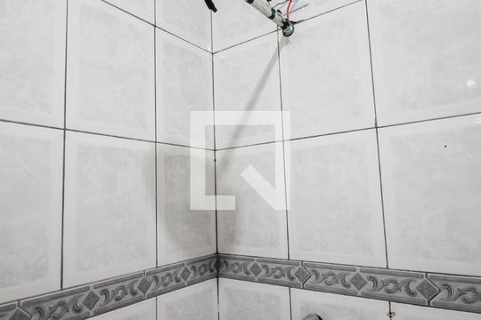 Banheiro de casa à venda com 4 quartos, 288m² em Vila Luzita, Santo André