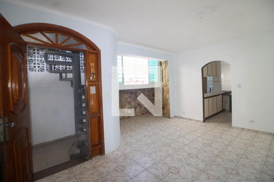 Casa à venda com 4 quartos, 288m² em Vila Luzita, Santo André