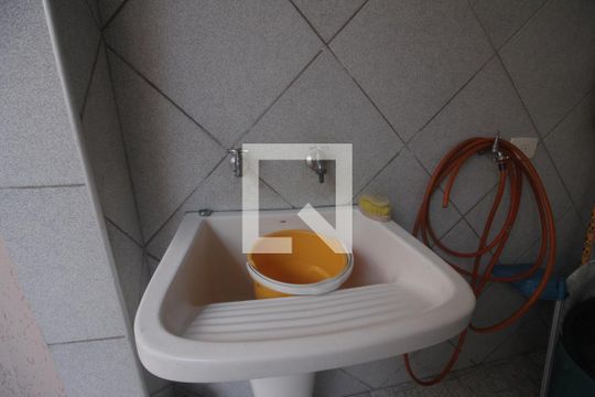 Casa à venda com 2 quartos, 98m² em Jardim Taboão, São Paulo