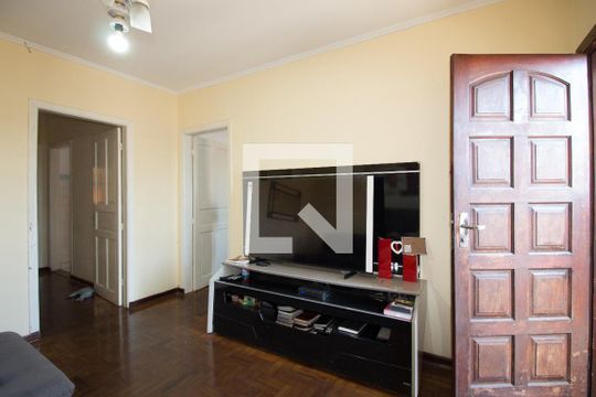 Casa 1 - Sala de casa para alugar com 5 quartos, 300m² em Jardim Piratininga, São Paulo