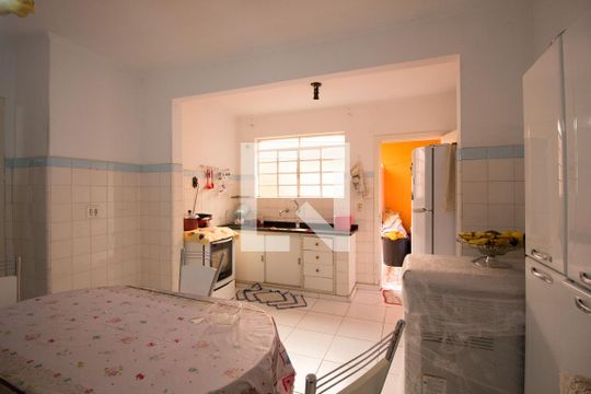 Casa 1 - Cozinha de casa para alugar com 5 quartos, 300m² em Jardim Piratininga, São Paulo