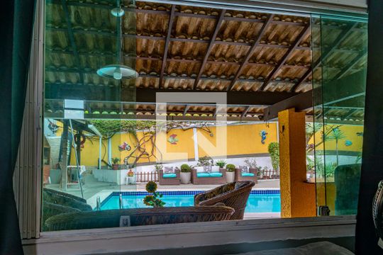 Vista da Suíte 1 de casa à venda com 5 quartos, 280m² em Freguesia (jacarepaguá), Rio de Janeiro