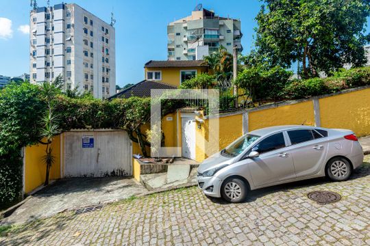 Fachada de casa à venda com 5 quartos, 280m² em Freguesia (jacarepaguá), Rio de Janeiro