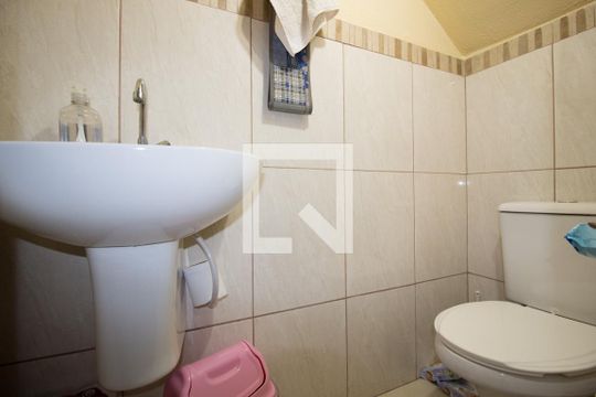 Lavabo de casa à venda com 3 quartos, 126m² em Jardim Laone, São Paulo