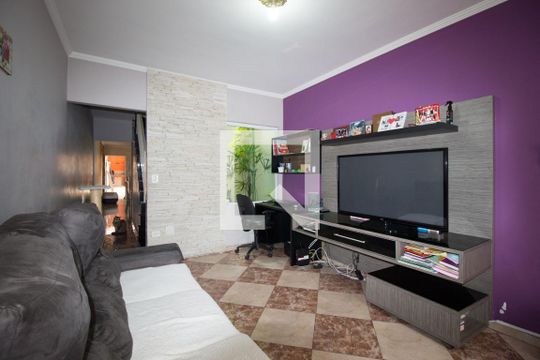 Casa à venda com 3 quartos, 126m² em Jardim Laone, São Paulo