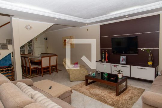 Sala de Estar de casa à venda com 4 quartos, 300m² em Vila Nogueira, Diadema