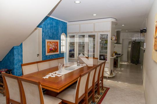 Sala de Jantar de casa à venda com 4 quartos, 300m² em Vila Nogueira, Diadema