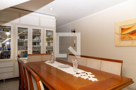 Sala de Jantar de casa à venda com 4 quartos, 300m² em Vila Nogueira, Diadema