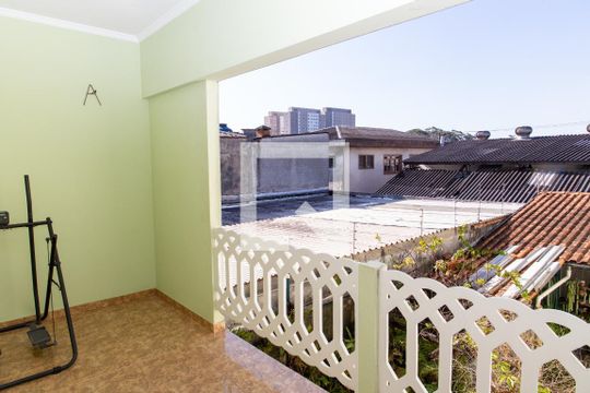 varanda da suite de casa à venda com 4 quartos, 300m² em Vila Nogueira, Diadema