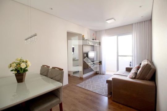 Sala de apartamento para alugar com 2 quartos, 54m² em Vila Hortência, Sorocaba