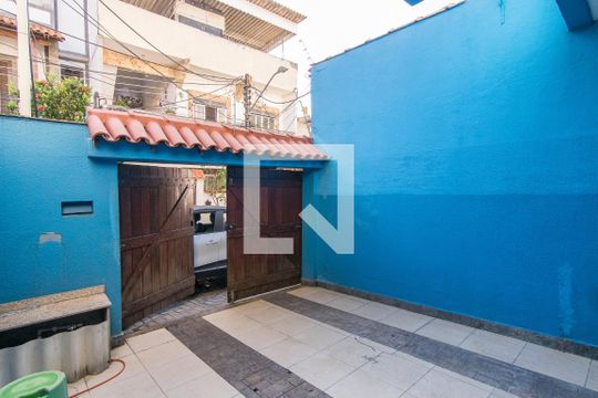 Quintal de casa para alugar com 2 quartos, 220m² em Freguesia (jacarepaguá), Rio de Janeiro