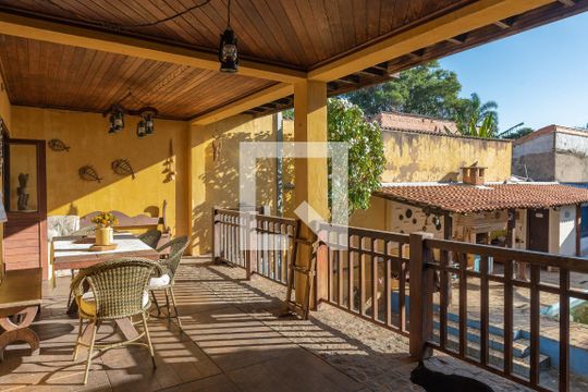 Espaço Gourmet de casa à venda com 3 quartos, 400m² em Jardim São Vicente, Campinas