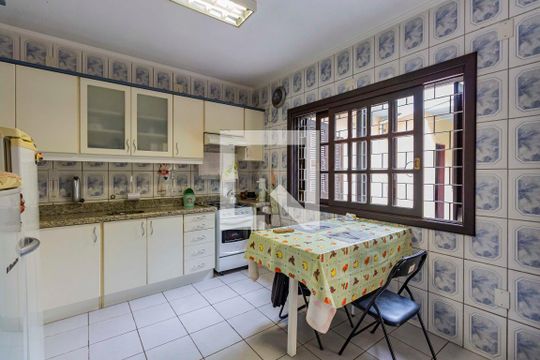 Cozinha  de casa à venda com 3 quartos, 230m² em Cristo Redentor, Porto Alegre