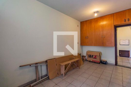 Garagem  de casa à venda com 3 quartos, 230m² em Cristo Redentor, Porto Alegre
