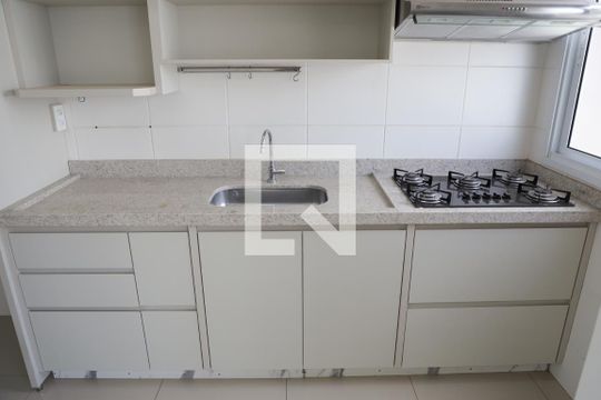 Cozinha de apartamento para alugar com 2 quartos, 63m² em Setor Bueno, Goiânia