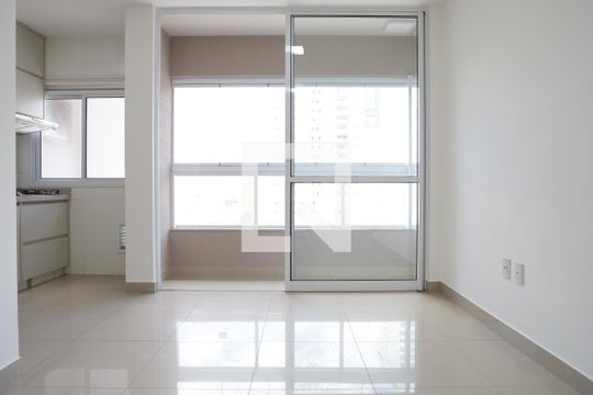 Sala de apartamento para alugar com 2 quartos, 63m² em Setor Bueno, Goiânia