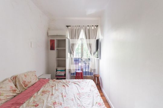 Quarto 1 de apartamento para alugar com 3 quartos, 55m² em São Cristóvão, Rio de Janeiro