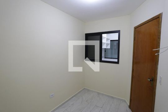 Quarto 1 de apartamento para alugar com 2 quartos, 40m² em Vila Marieta, São Paulo