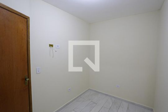 Quarto 1 de apartamento para alugar com 2 quartos, 40m² em Vila Marieta, São Paulo