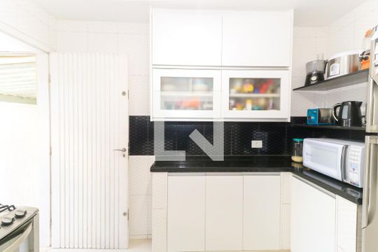 Cozinha de casa à venda com 2 quartos, 100m² em Jabaquara, São Paulo