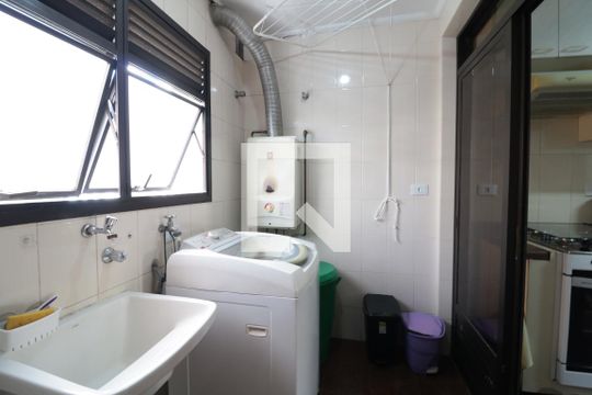 Área de Serviço de apartamento à venda com 3 quartos, 113m² em Vila Bertioga, São Paulo